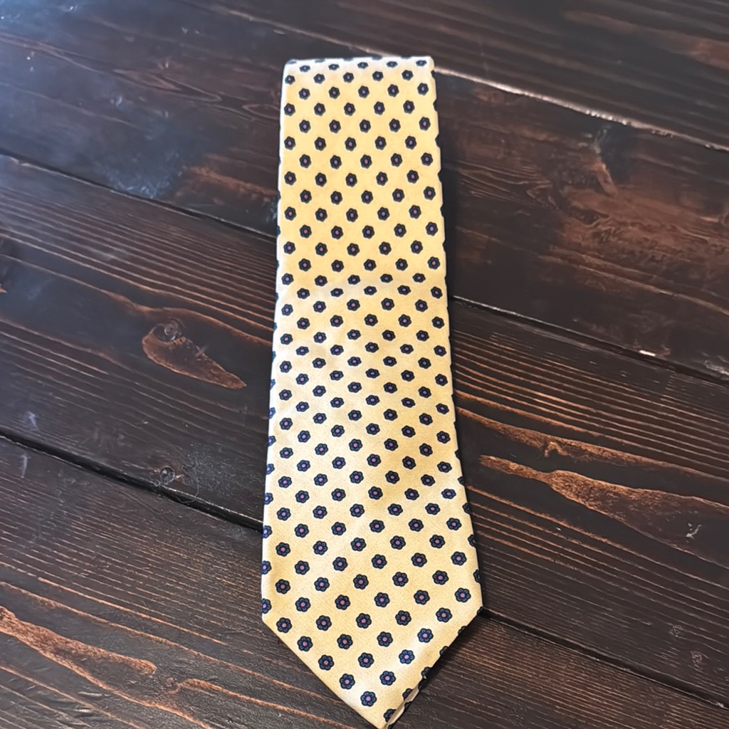 100 Silk Yellow And Blue Tie
